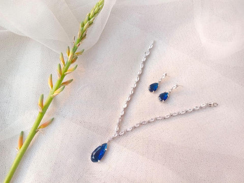 Modern Silver-Plated Black Gemstone 3-Piece Pendant Set