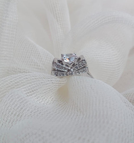 18K Gold-Plated Zircon Ring — Elegant Alloy Statement Ring for Women