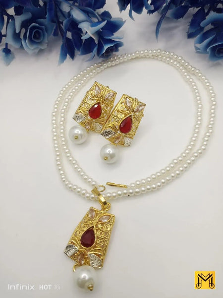 2-Layered Gold-Plated Gemstone Artificial Set – Free Size