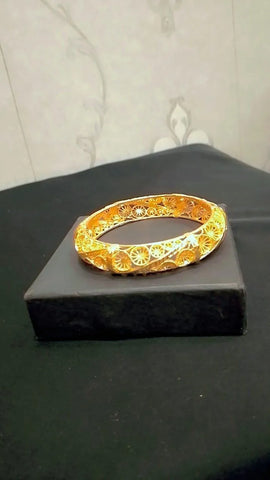 Women's Elegant Gold-Plated Kara Bangle – Traditional Single Piece