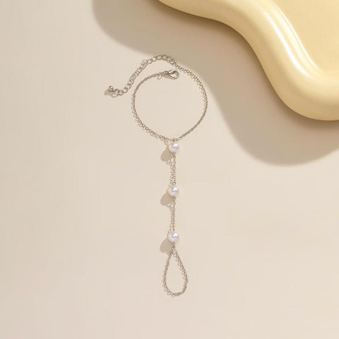 Elegant Adjustable Alloy Bracelet – Classic Beauty & Fashion Accessory