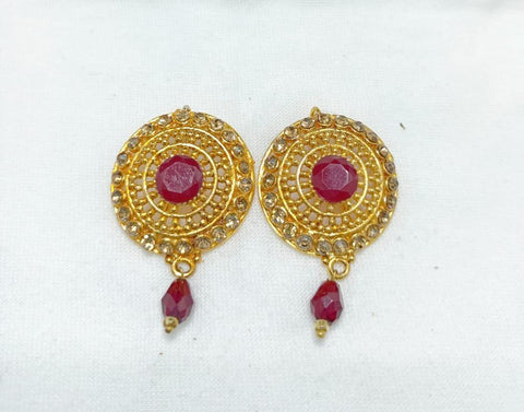 Golden Resin Polish Tops - Crystal Stud Earrings, Lightweight 2 x 2 cm