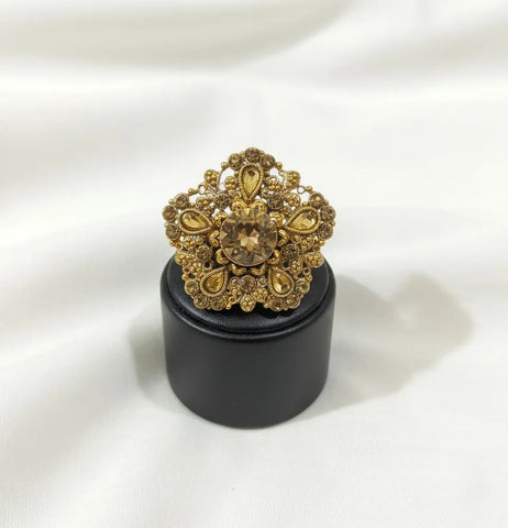 Adjustable Golden Fashion Ring — Elegant Casting Jewelry for Women