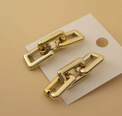 Golden Chain-Style Small Earrings - The Embellishers Elegant Metal Drop
