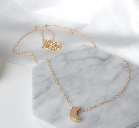 Golden Half Moon Pendant Necklace — Trendy Women's 1cm Charm