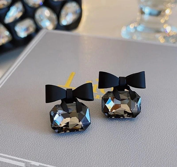 Black Bow Aluminium-Plated Stud Earrings — Modern Alloy Design