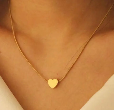 Tiny Golden Heart Necklace — Delicate Alloy Pendant for Women