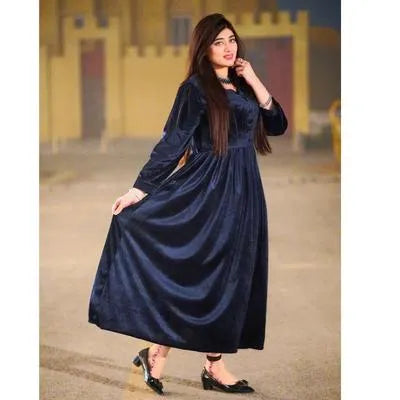 Elegant Women's Velvet Plain Maxi Dress with Turtle Neck