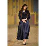 Elegant Black Velvet Maxi Dress with Turtle Neck Design for Women